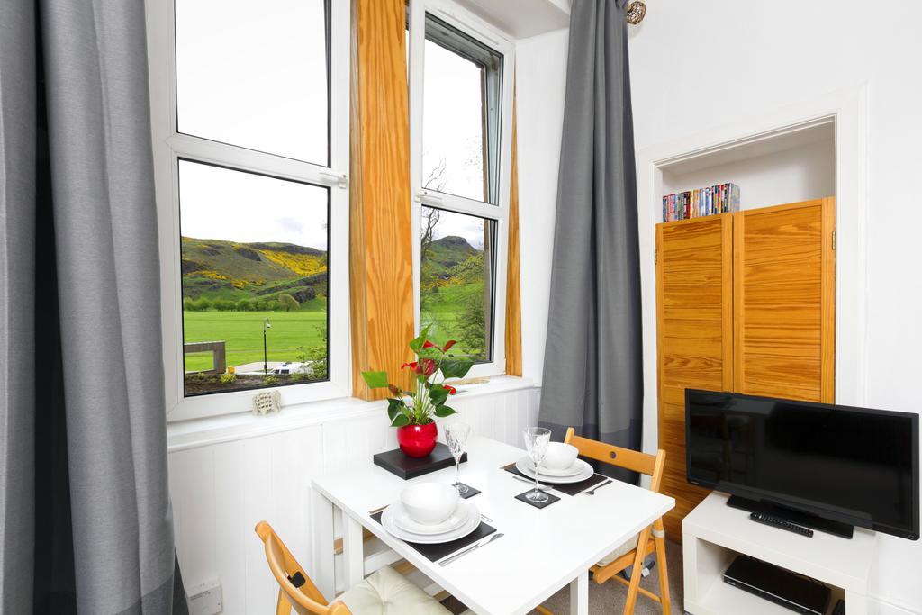 Holyrood Park View * Édimbourg
