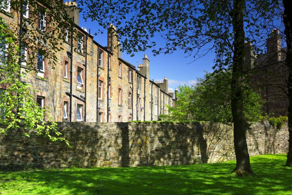 Holyrood Park View Appartement *